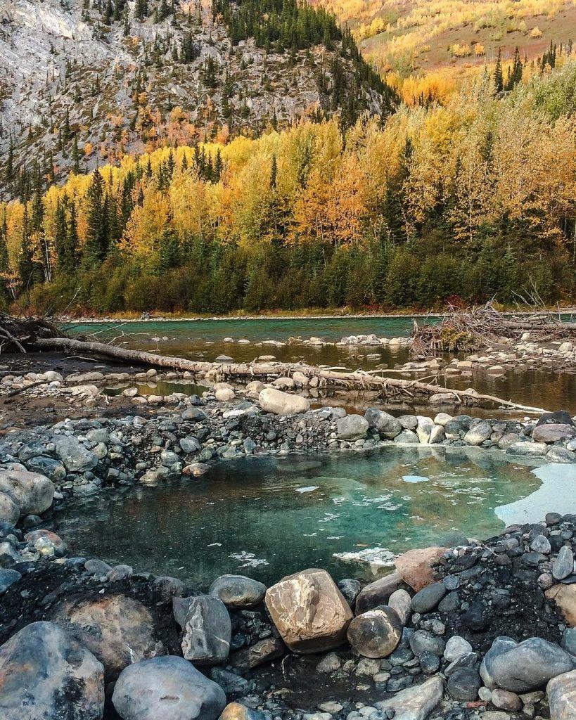 Read more about the article Toad River Hot Springs